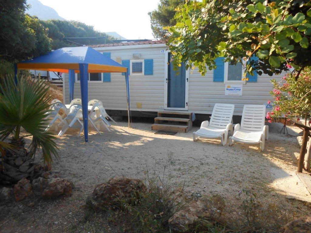 Happy Camp Mobile Homes In El-Bahira Camping Village サン・ヴィート・ロ・カーポ エクステリア 写真
