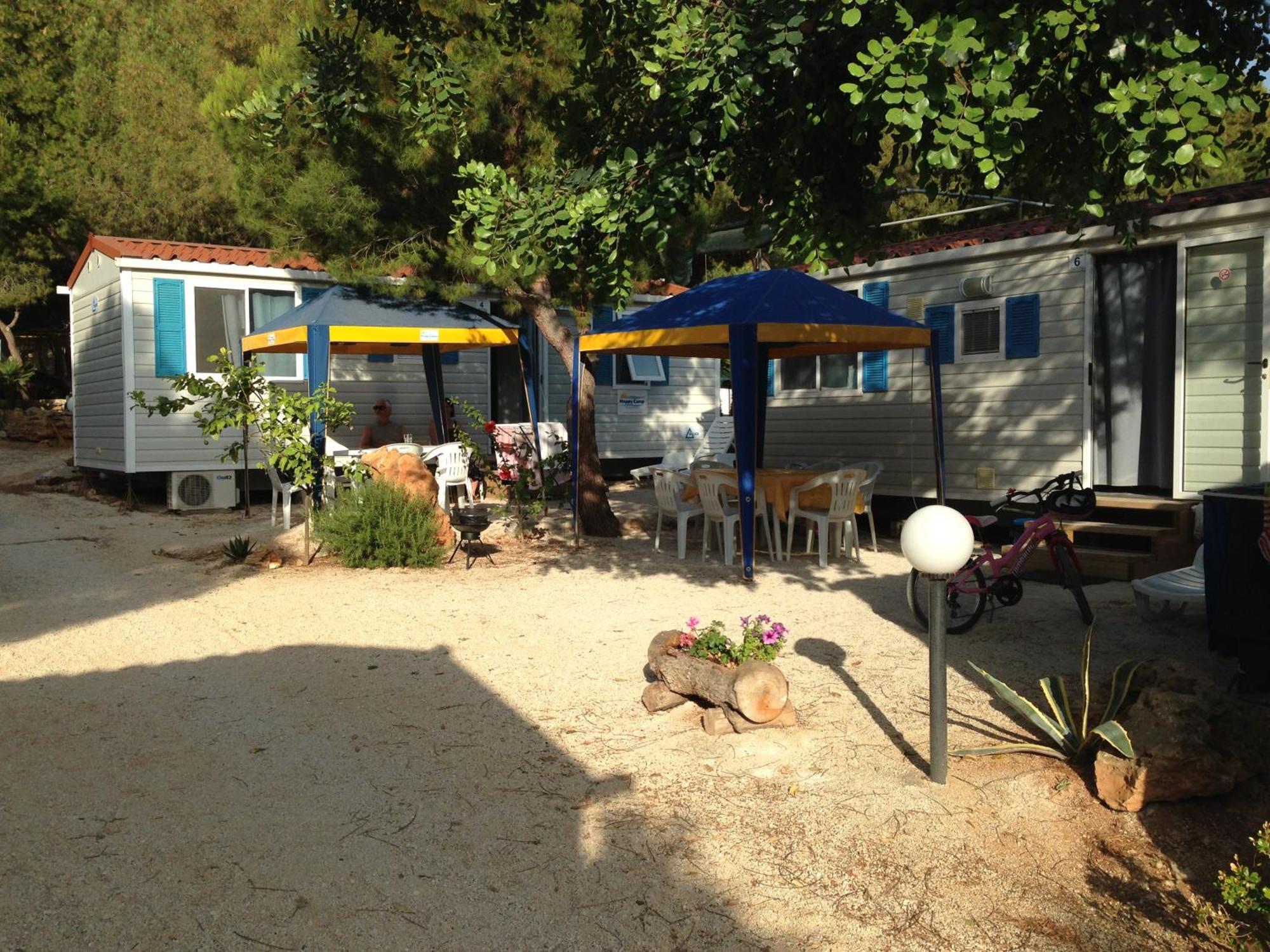 Happy Camp Mobile Homes In El-Bahira Camping Village サン・ヴィート・ロ・カーポ エクステリア 写真